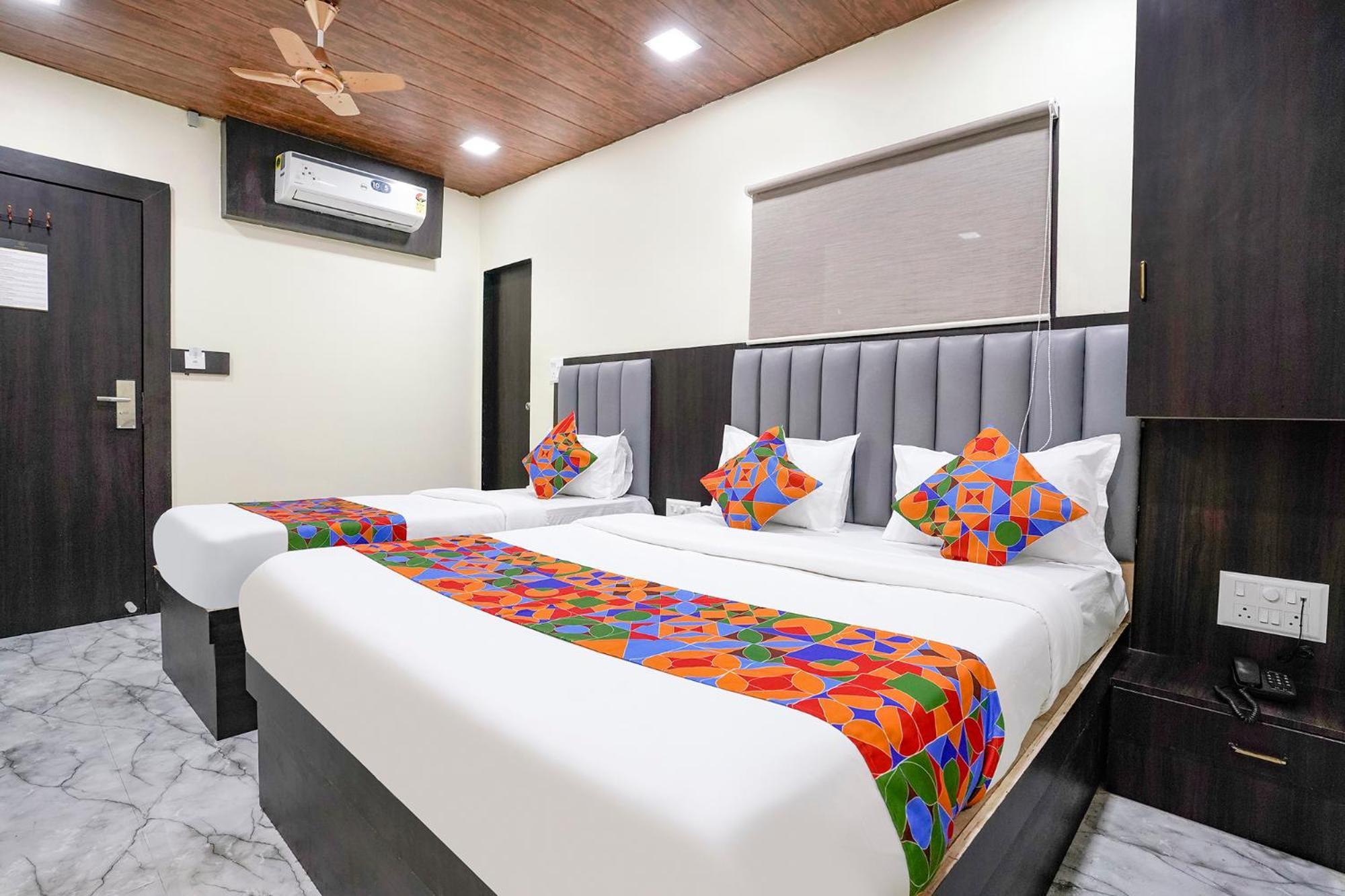 Fabexpress Gulshan Grand - Nr Gateway Of India Mumbai Exteriör bild